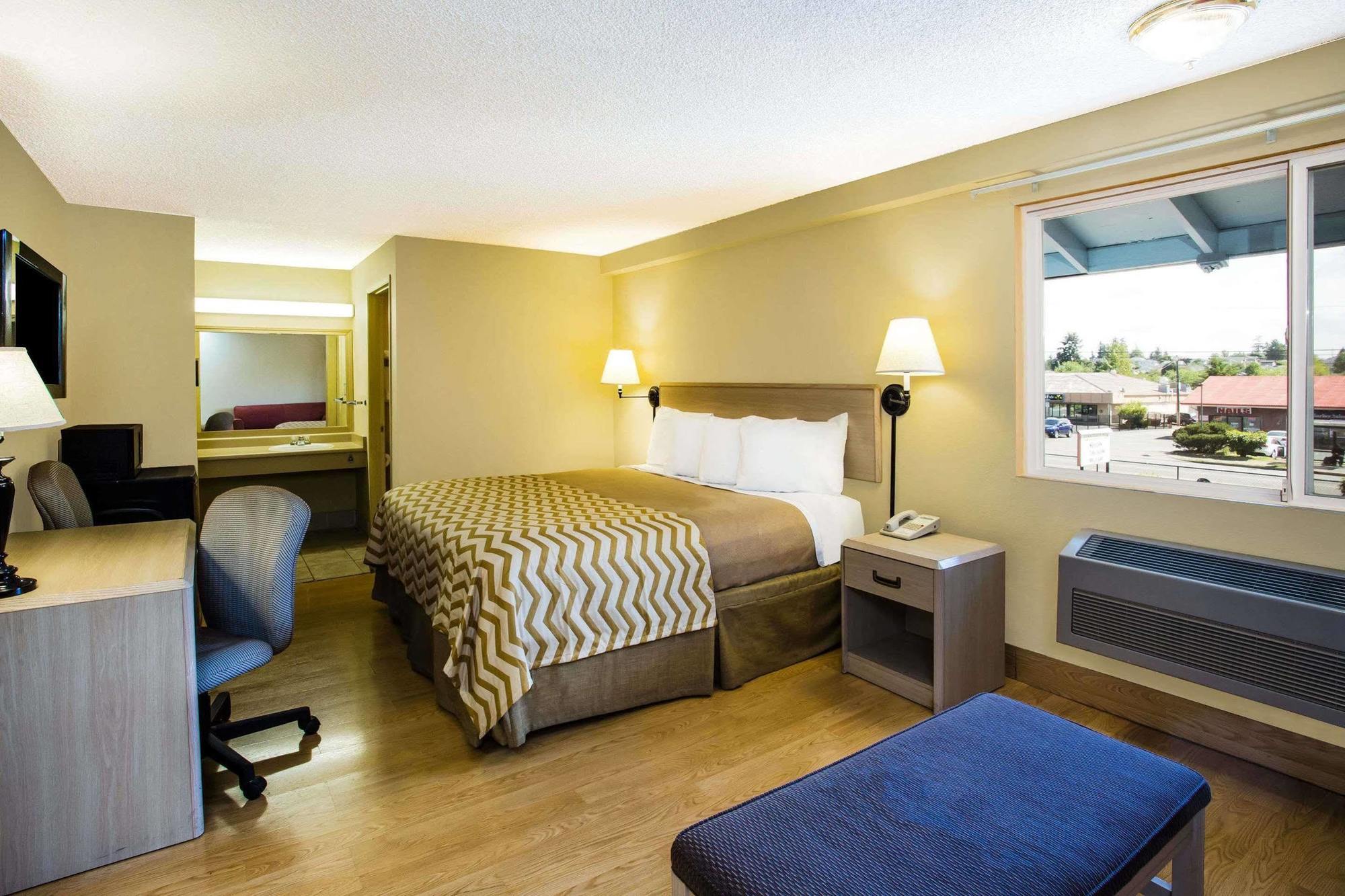 Travelodge By Wyndham Tacoma Near Mcchord Afb Exteriér fotografie